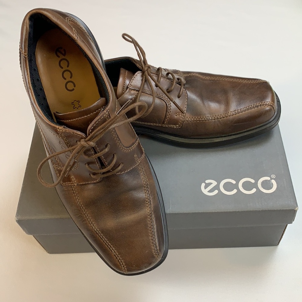 Ecco men’s Helsinki Oxford European 45, USA 11